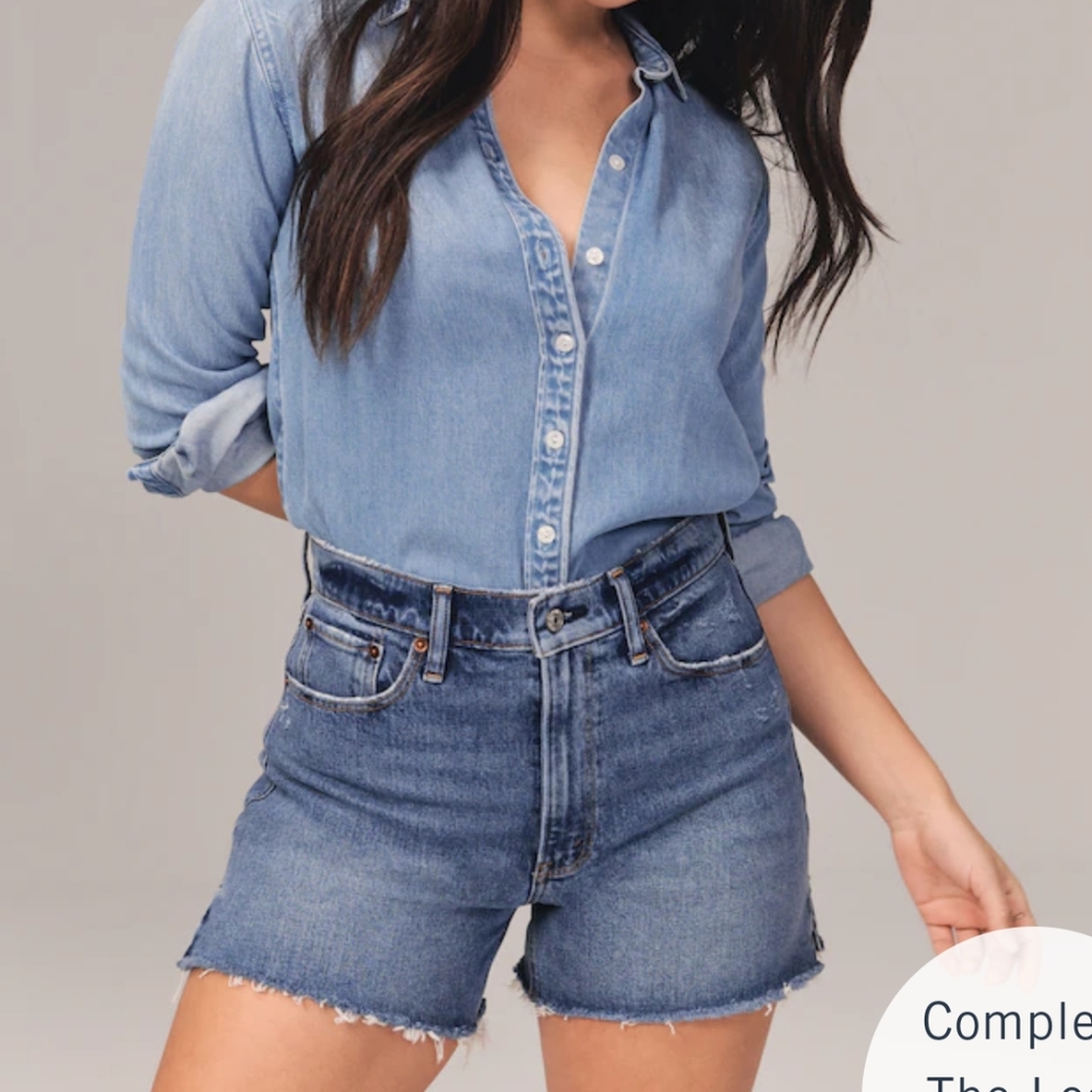 A&F NWOT Curve Love High Rise 4 Inch Mom Shorts